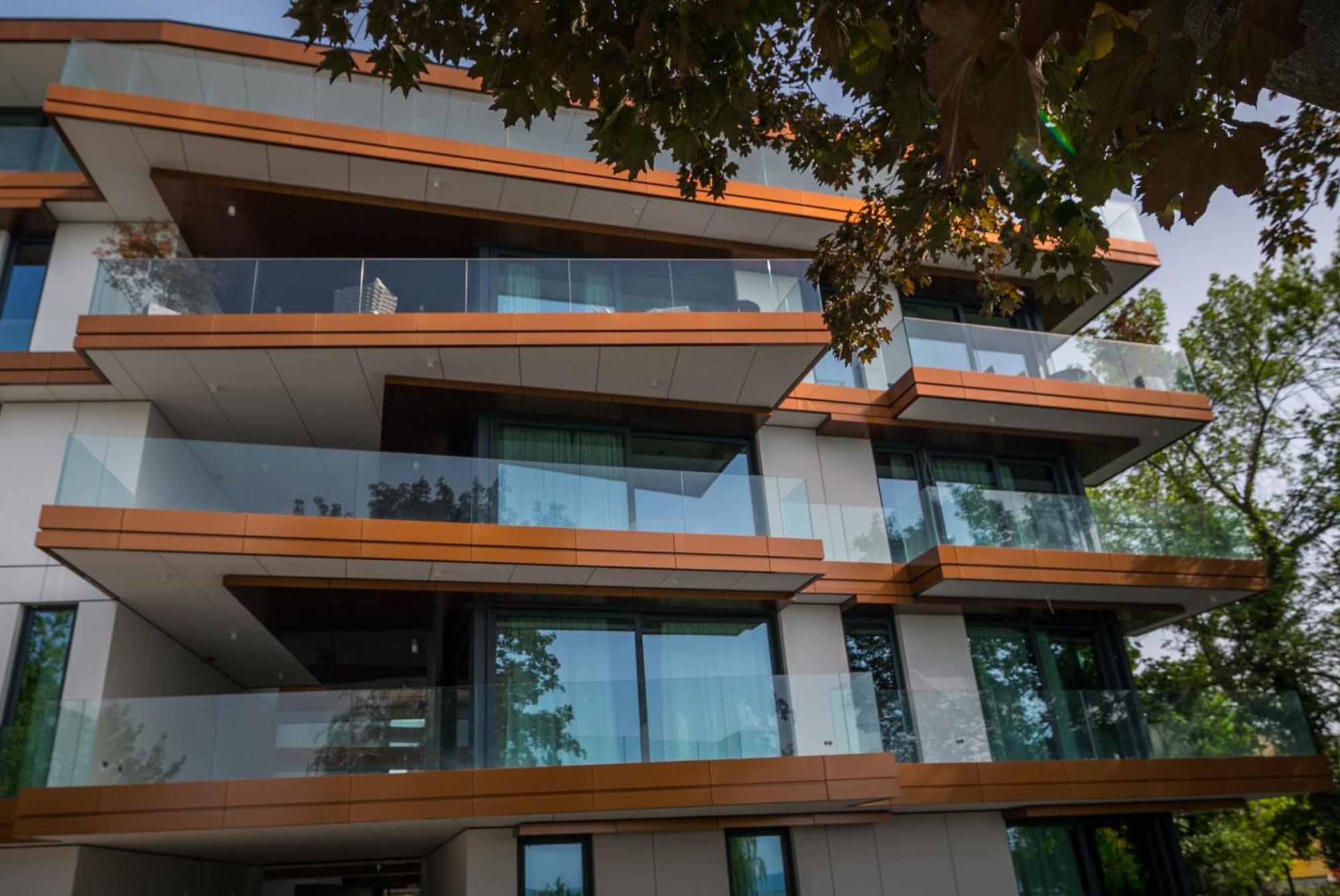 Bj81 Suite Hotel Siofok Exterior photo