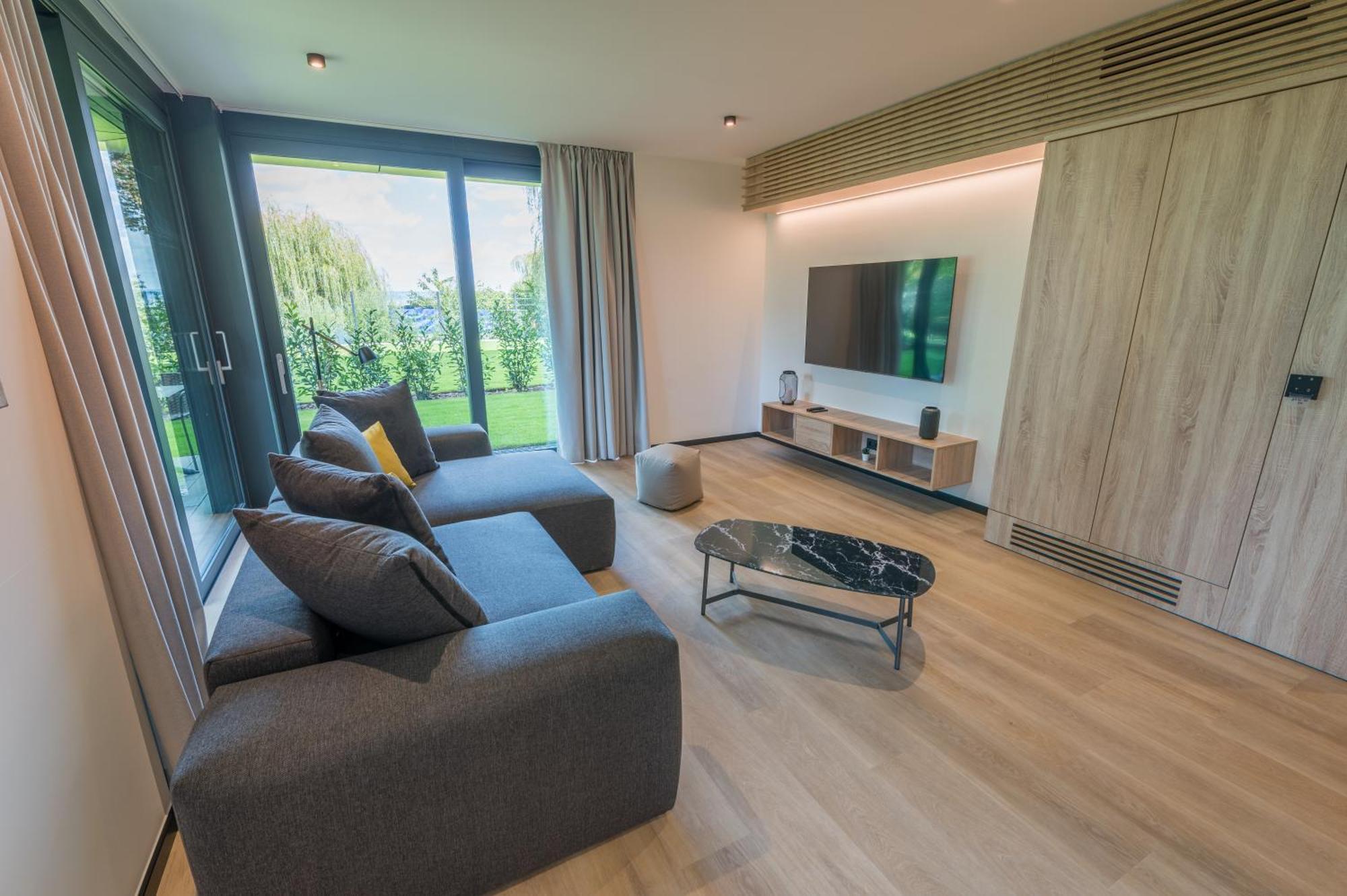 Bj81 Suite Hotel Siofok Exterior photo